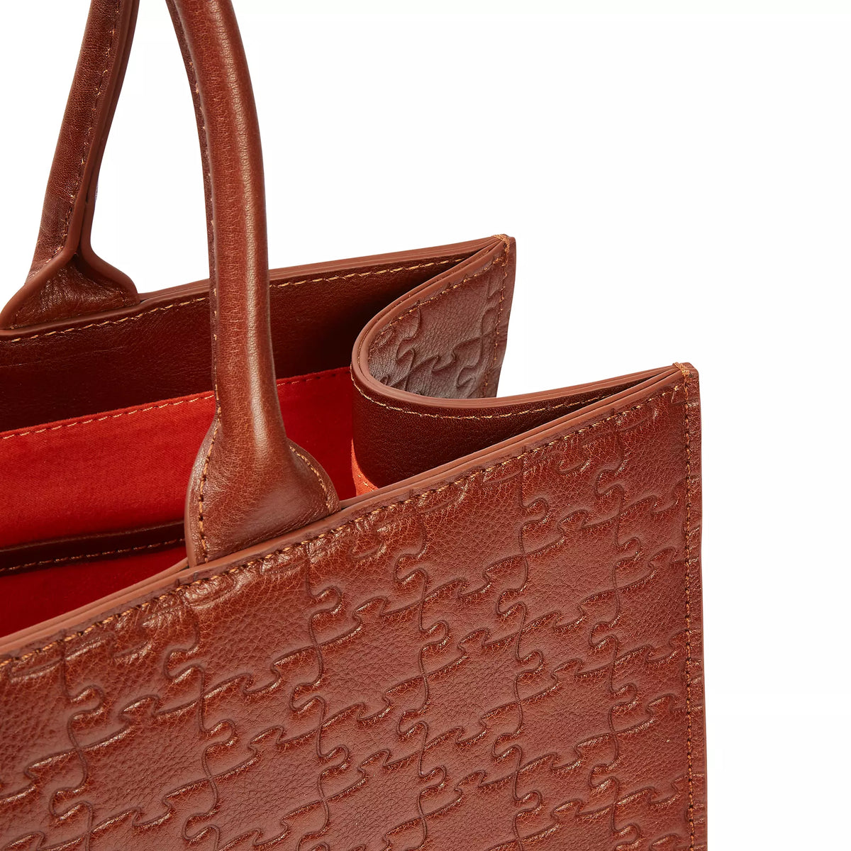 The Kemi Square Shopper — Nkari Waxed Brown — top detail