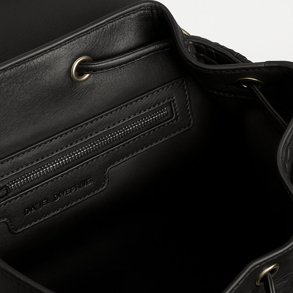 The Tobi Backpack Nkari — Black