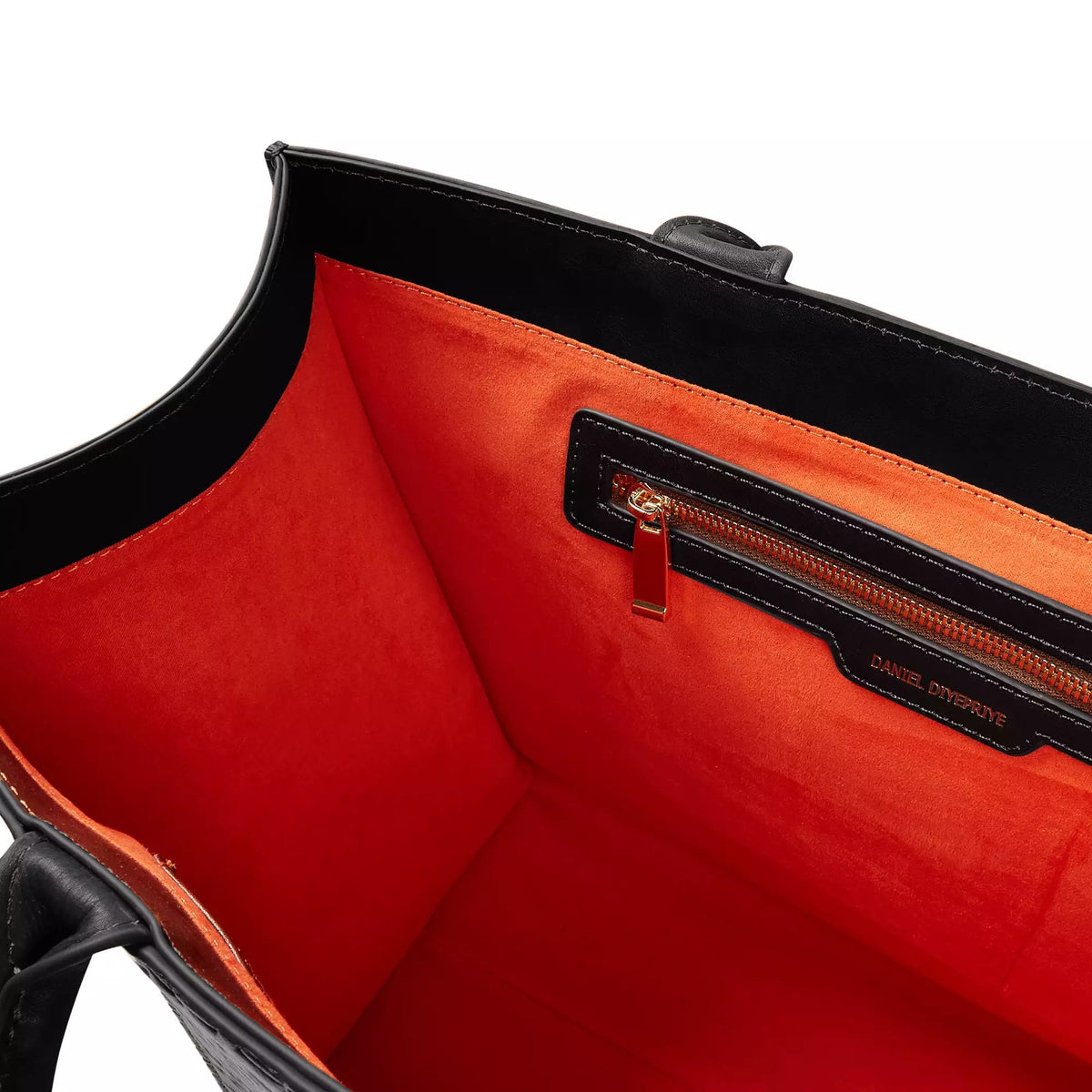 The Kemi Square Shopper · Nkari waxed brown · front